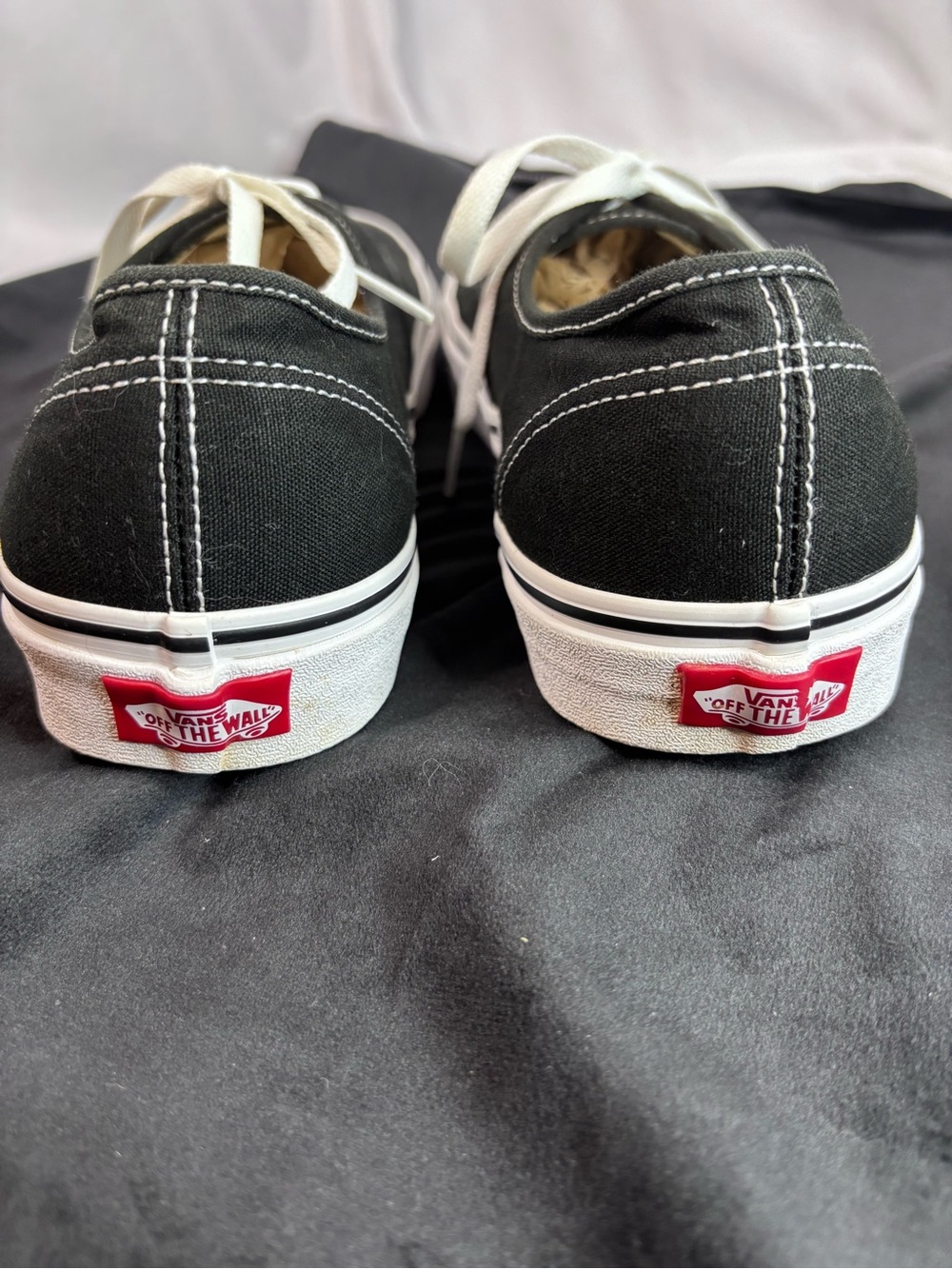 Vans Authentic Black/White Canvas Skate Shoes – Men’s Size 11 / Women’s 12.5 - Picture 4 of 9